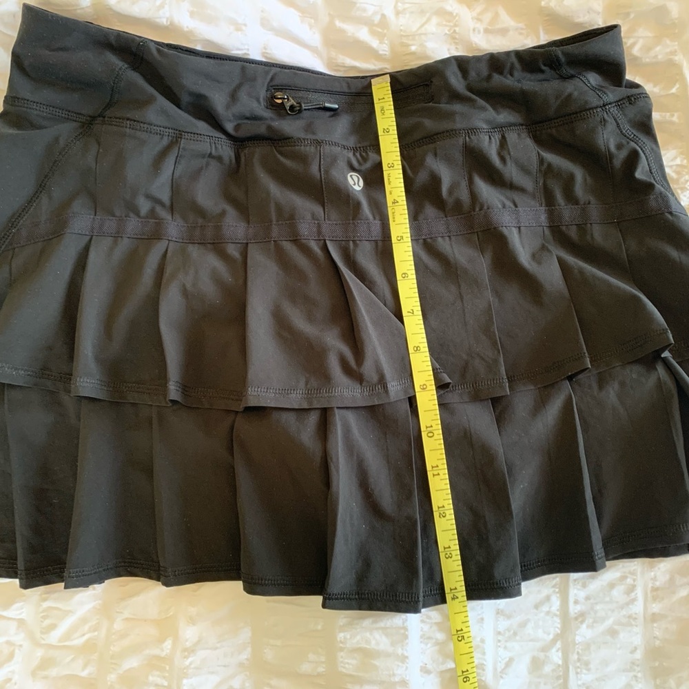 Lululemon Skort Tall 10 Excellent preloved condition, tennis skirt.